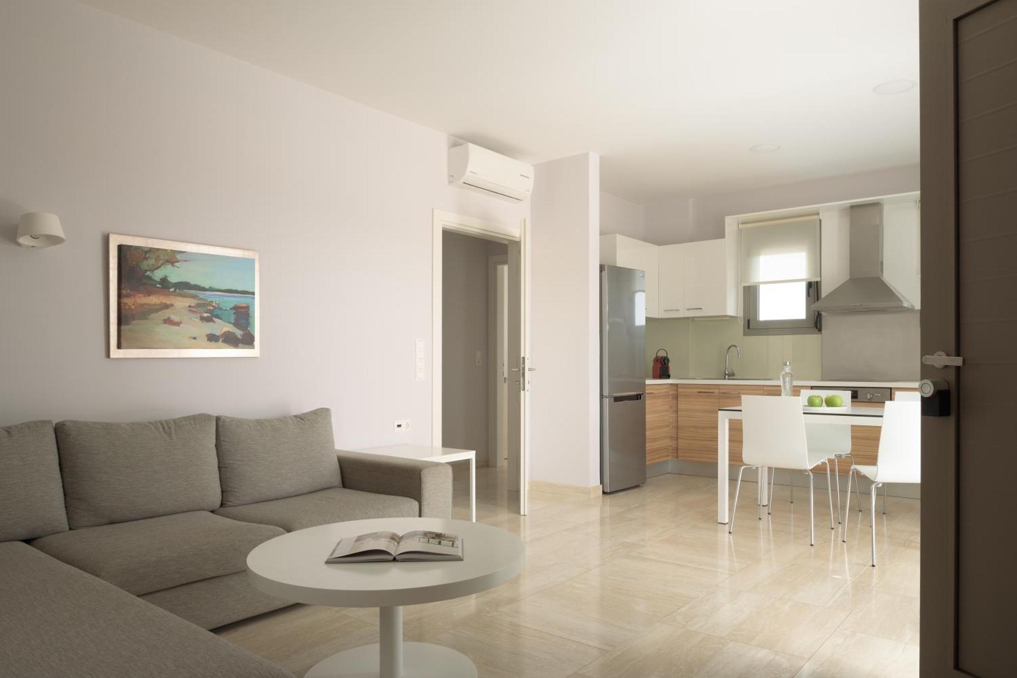 Eco Villa, A Perfect Escape Close To The Beach, By Thinkvilla Maroulás Zewnętrze zdjęcie